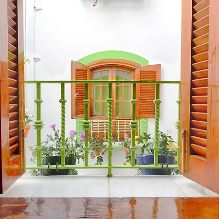 Hostel Charming *