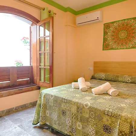Charming Albergue Nerja