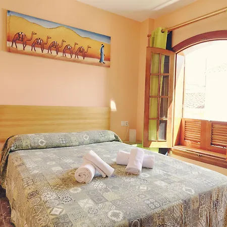 Auberge de jeunesse Charming *