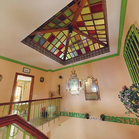 Charming Hostel *